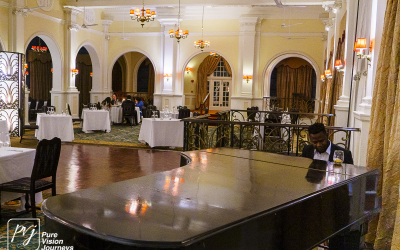 Dinning at Victoria Falls Hotel_0012