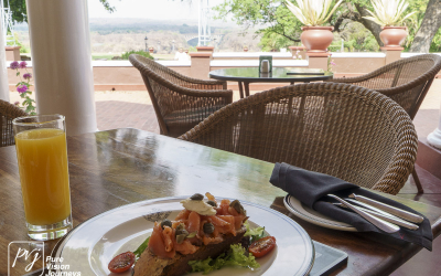 Dinning at Victoria Falls Hotel_0029